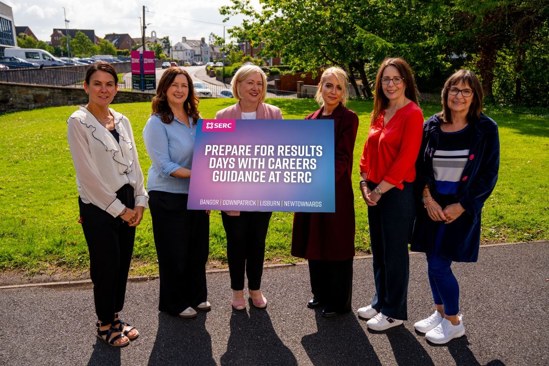 Julie George, Shirley Moore, Anne Reid, |Louise Milligan, Carolyn Mulholland, Julie Wilson 